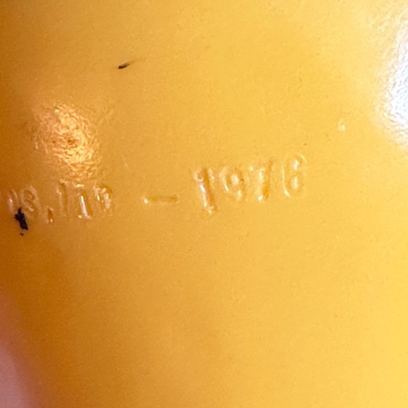 1976 Warner Brothers Tweety Bird Bank Vintage Dakin Made in Korea 6" Plastic - Picture 10 of 12